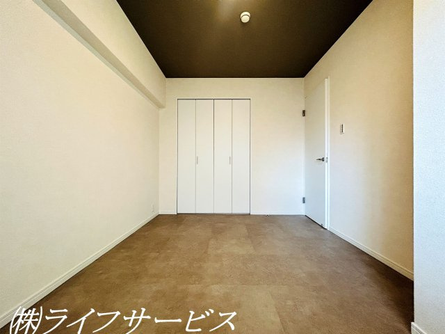 【洋室】 | ニュー大阪ハイツ（宮原２丁目） | 玄関側洋室６帖／クローゼット有