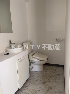 【トイレ】 | ハイツアオキ第１２ | 落ち着いた色調のトイレです