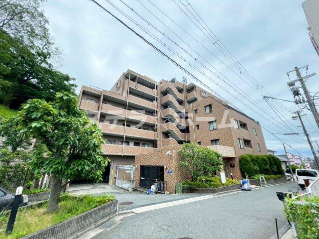エステムコート吹田片山公園の外観|外観もきれいです