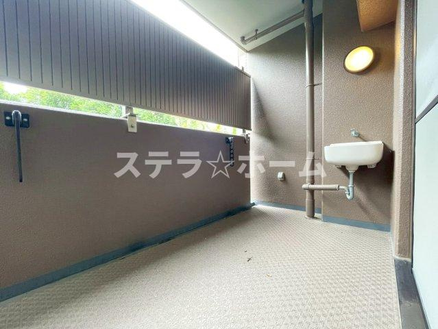 エステムコート吹田片山公園のバルコニー|バルコニーがあります