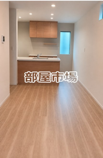 清澄二丁目戸建ての居間・リビング