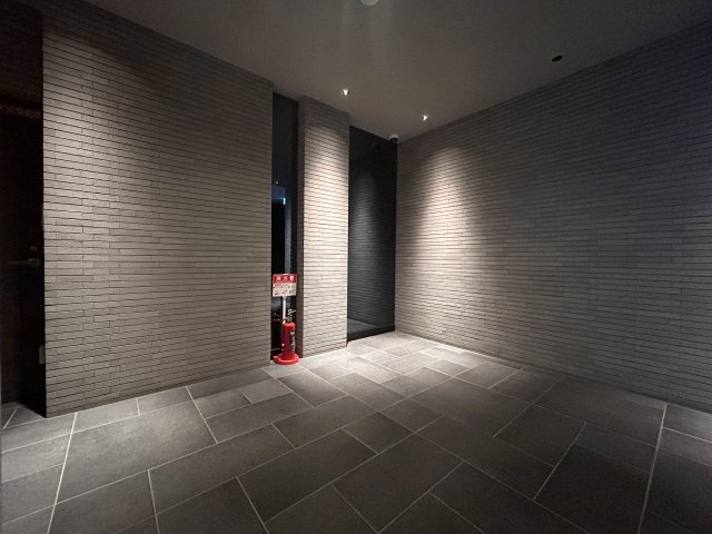 【ロビー】ファーストフィオーレ神戸駅前 