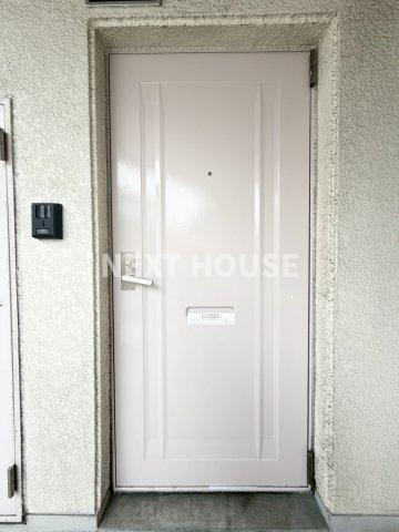 グレースハイム上住吉の玄関