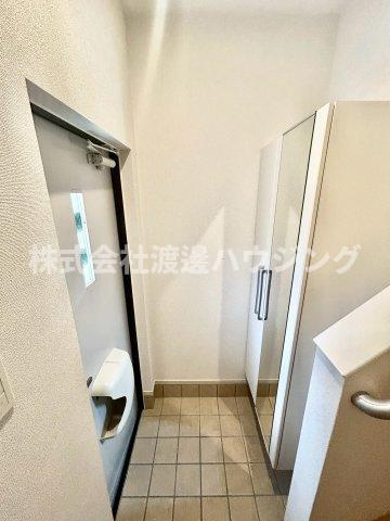 O,Houseの玄関