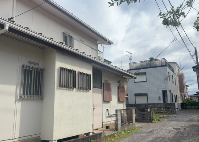 【展望】 | 桜や紅葉の名所に出かける人は多いと思いますが、家にいながら季節の移ろいを感じる生活を送りませんか？リビングや窓から見える景色が生活を彩るワンポイントに！現地から見える景色を堪能してみては如何でしょう。