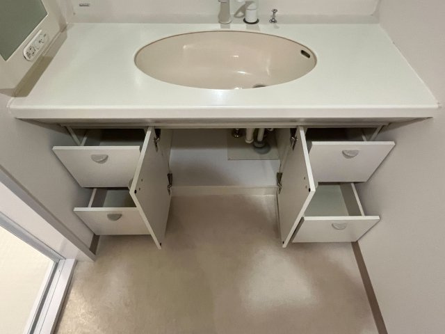 芦屋西山アーバンライフの洗面所