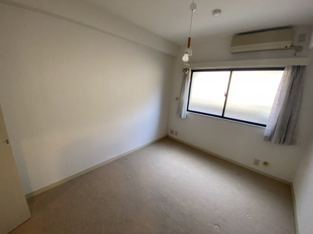 ロイヤル芦屋翠ヶ丘の居間・リビング