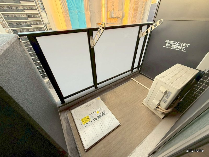 プレサンス心斎橋ブライト　仲介手数料無料のバルコニー
