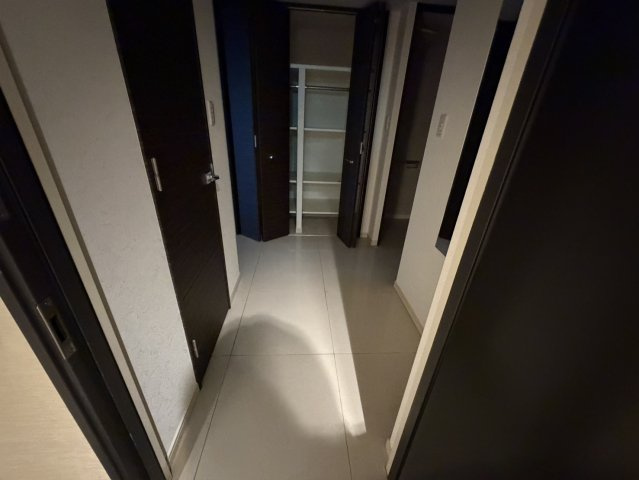 セノアタワー泉の玄関