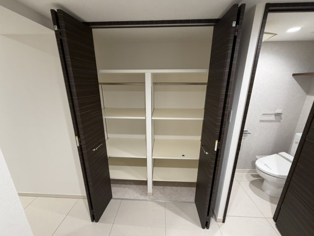 セノアタワー泉の収納