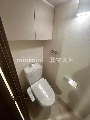 大阪市中央区谷町１丁目の賃貸マンションのトイレ