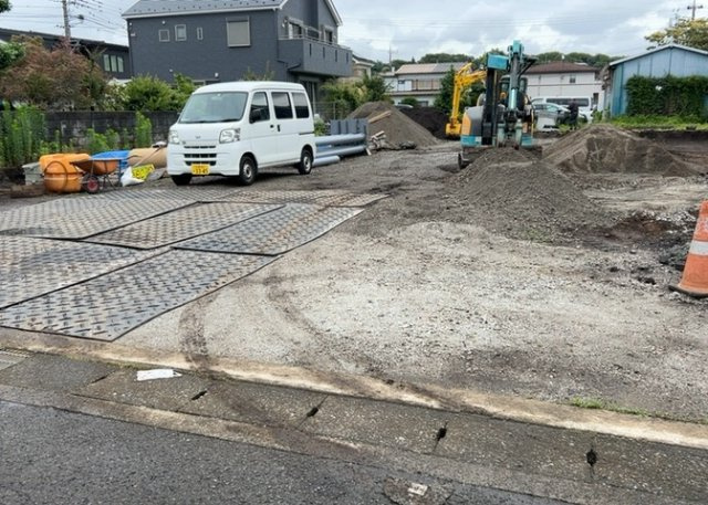 【外観】 | 土地の面積＝住宅面積ではありません。建ぺい率の問題などで、土地のある場所によって住宅を建てられる面積は限られています。高さもしかり、「土地」という言葉の中には、建築条件も含まれると考えておきましょう。
