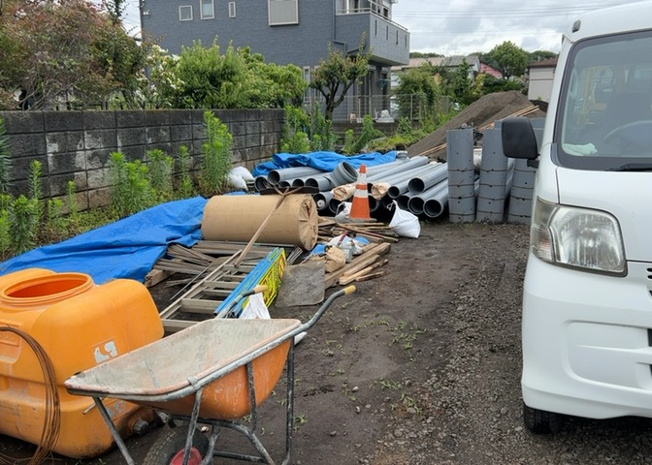 【外観】 | 土地の面積＝住宅面積ではありません。建ぺい率の問題などで、土地のある場所によって住宅を建てられる面積は限られています。高さもしかり、「土地」という言葉の中には、建築条件も含まれると考えておきましょう。