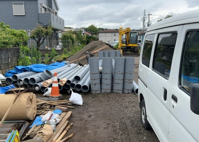 【外観】 | 物件の詳細については、現地を見てわかること以外に、役所や法務局などで調べないとわからないことがあります。そのため、現地に行く場合は、もしこの物件を買ったらどのような生活ができるかをイメージしましょう。