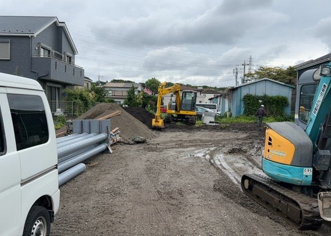 【外観】 | 土地購入を検討されている場合、境界杭がない状態で購入してしまうと境界確定測量をする必要があり、費用がかかります。購入の前に、売主、隣土地所有者立ち合いのもと境界を確定し境界杭を設置するのがベストです。