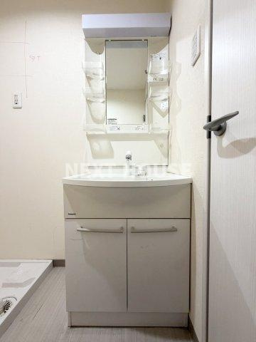 リバージュ住吉の洗面所