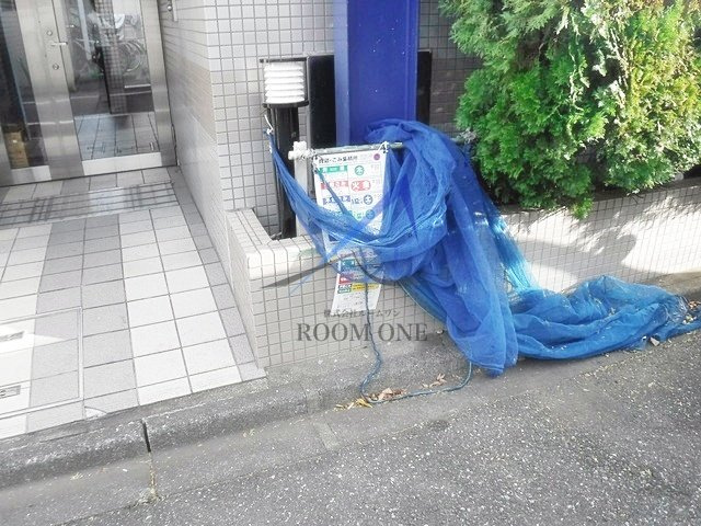 ファインコート等々力のその他共用部分|敷地内ゴミ置き場です。