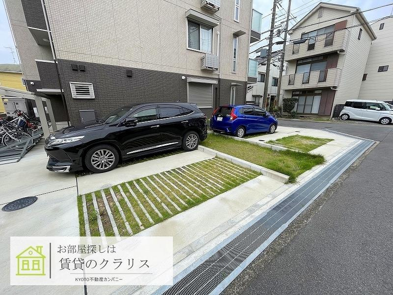 ベルテンポ東向日の駐車場