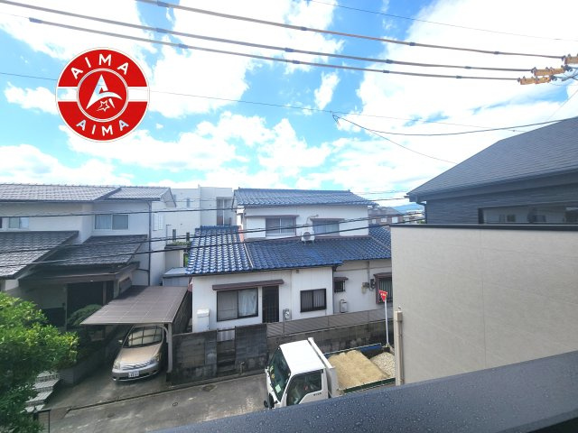 福岡市早良区飯倉3丁目第7-3棟（3号棟）の展望|窓から緑が見える物件も魅力的です。