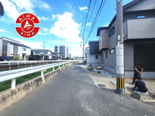 福岡市早良区飯倉3丁目第7-3棟（3号棟）の外観|前面道路含む現地の写真です。