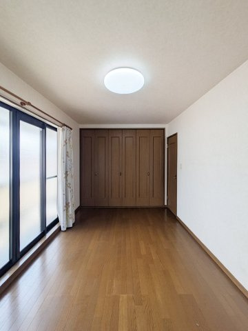 深江南町2丁目中古戸建の洋室|3階洋室約7.5帖写真