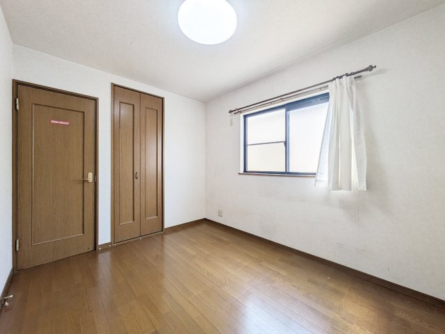 深江南町2丁目中古戸建の洋室|3階洋室約6.0帖写真