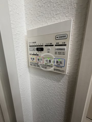 ル　ヴェール新大阪の洗面所|浴室乾燥機