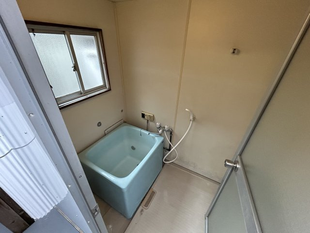 岡田５丁目平屋の浴室