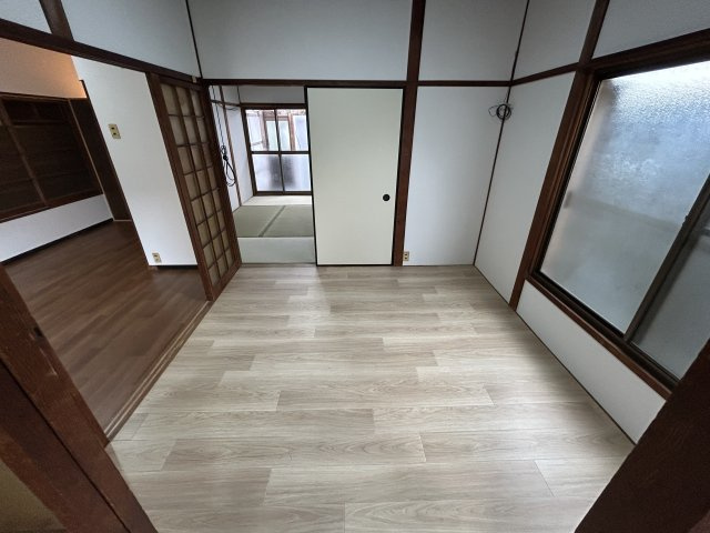 岡田５丁目平屋の洋室