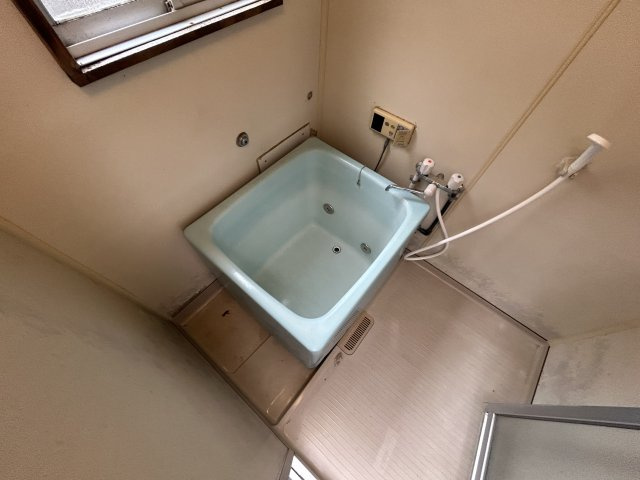 岡田５丁目平屋の浴室