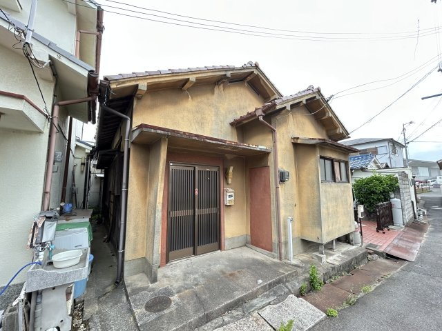 岡田５丁目平屋