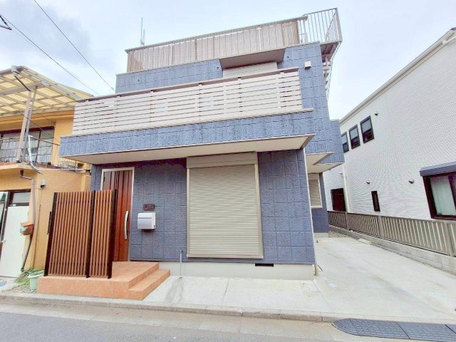 ２SＬＤＫ＋ＤＥＮ＋１１０㎡超のルーフバルコニー付き邸宅（３SＬＤＫ可）の外観|★南向きの明るい外観★