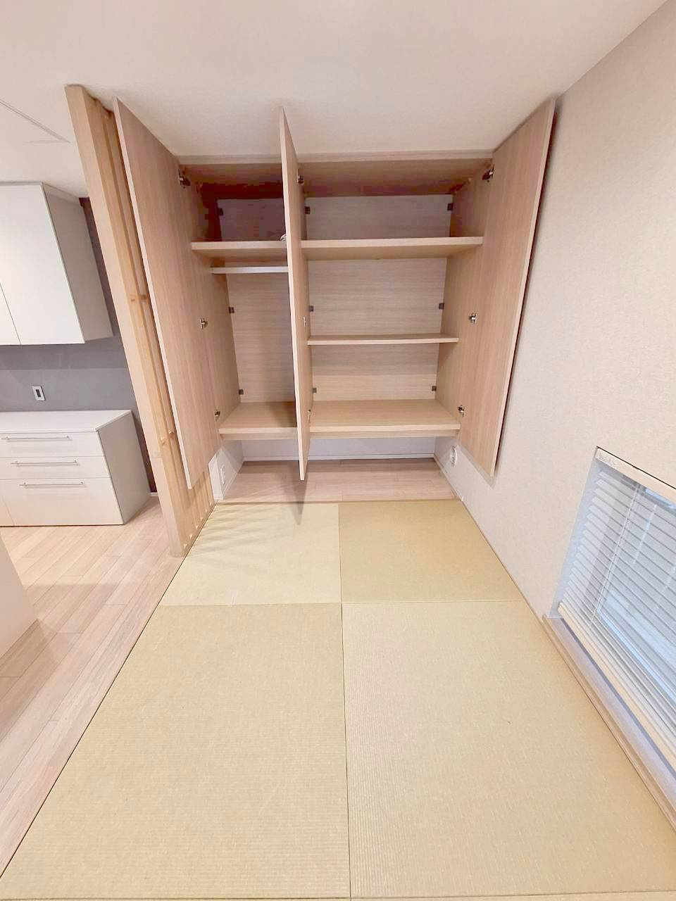 ２SＬＤＫ＋ＤＥＮ＋１１０㎡超のルーフバルコニー付き邸宅（３SＬＤＫ可）のその他|★収納豊富★