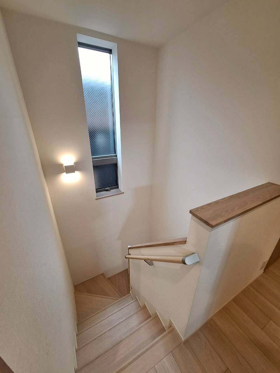 ２SＬＤＫ＋ＤＥＮ＋１１０㎡超のルーフバルコニー付き邸宅（３SＬＤＫ可）のその他|★階段★
