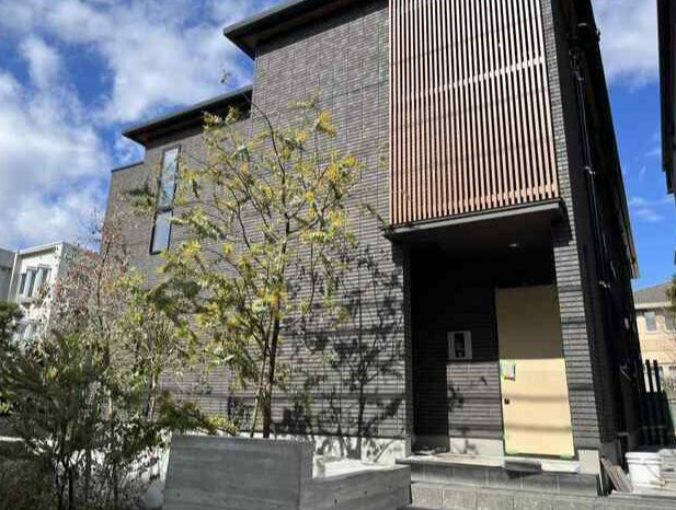 GARDEN　TERRACE　WEST