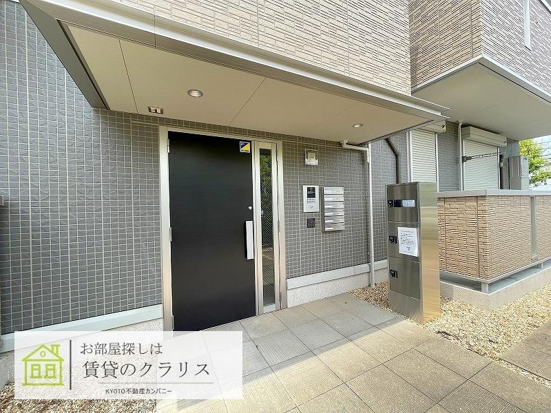 アビタシオン桂川のエントランス
