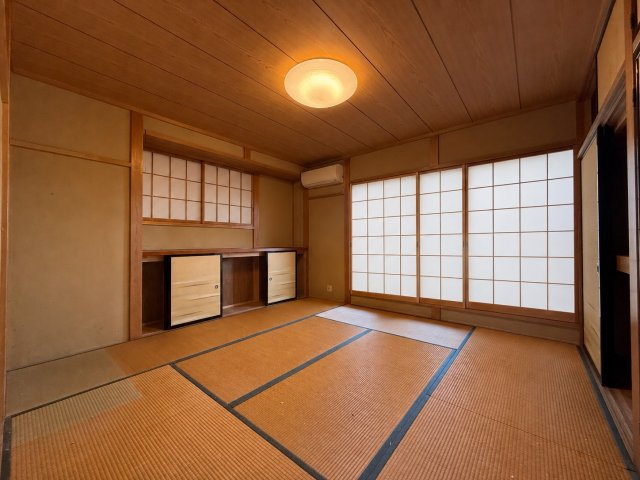 和モダンの趣ある邸宅×南庭付き・室内綺麗♪大田原市美原の和室|和室ならではの温かな和の空間で寛ぎの時間を過ごせます