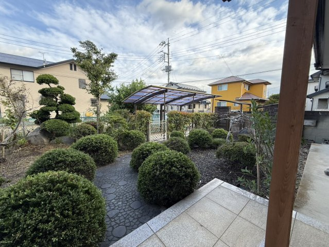 和モダンの趣ある邸宅×南庭付き・室内綺麗♪大田原市美原の庭|たまにはお庭で休日を過ごしてみるのもよいかもしれません