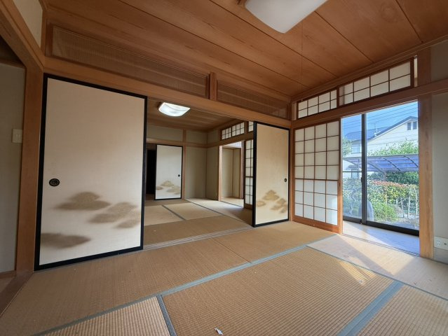 和モダンの趣ある邸宅×南庭付き・室内綺麗♪大田原市美原の和室|和室があると落ち着いた雰囲気になりますね