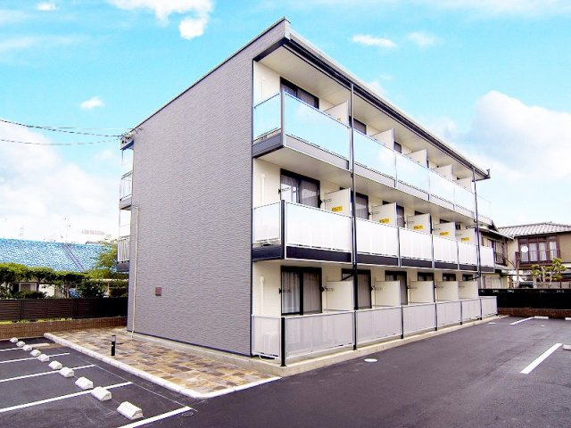 レオパレスチャタロー