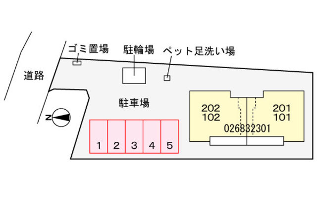 ルナハイツ2の駐車場