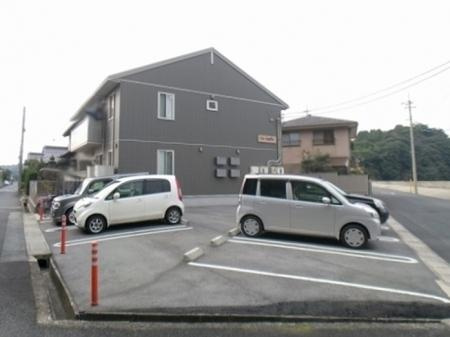 【駐車場】