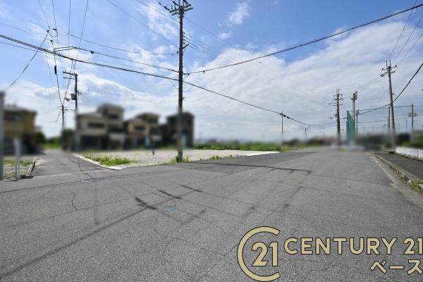 磯城郡田原本町大字平田の売地の前面道路含む現地写真|■現地撮影写真■広々とした前面道路で駐車も楽々！
