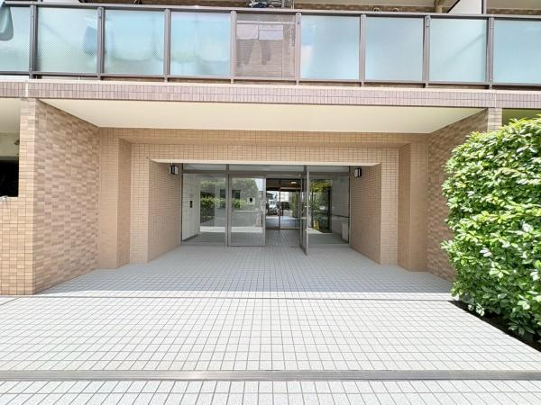 ガーデンハイツ藤が丘のエントランス|マンション入り口。