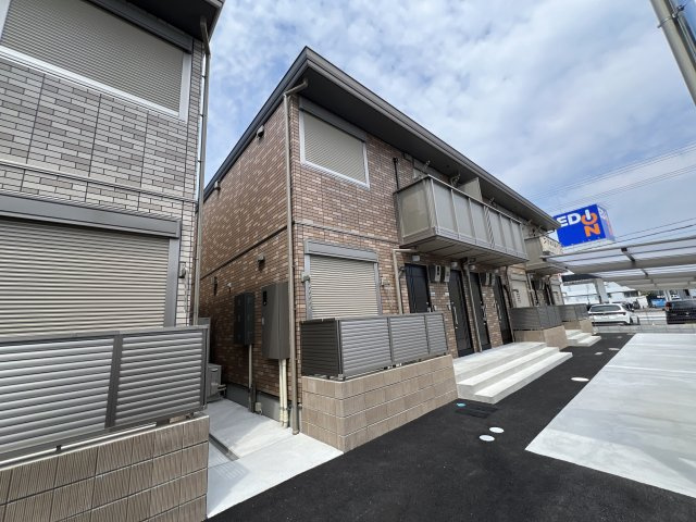 ハイムレトア飾東　C棟の外観