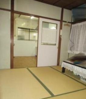 【和室】 | 尼崎市瓦宮１丁目中古戸建 | キッチンに隣接した和室4.5帖です♪お好きなリフォームを楽しんでみませんか？ぜひ現地でご確認ください！
