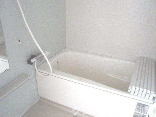 アジュールの浴室|バス