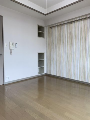 ティファニーヒルズの内装|明るい室内です※別号室の写真です