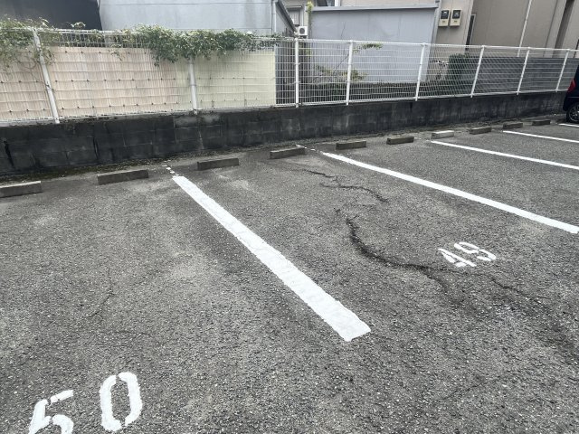 シルトクレーテ青山の駐車場