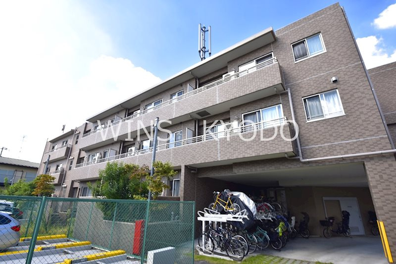 世田谷区成城４丁目の賃貸マンション